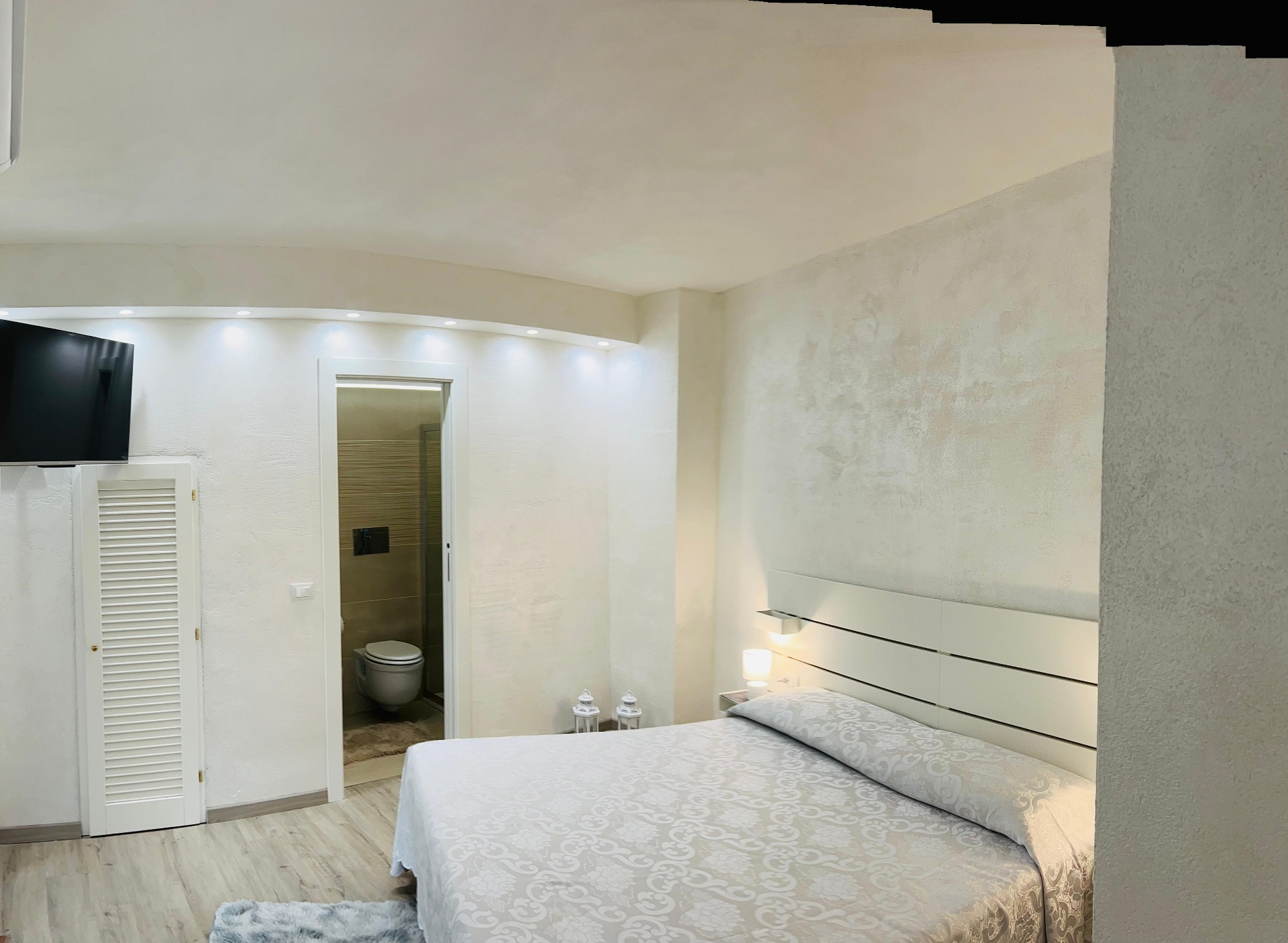 Camera con bagno en-suite e TV
